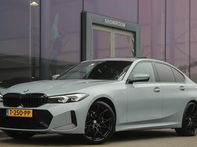 Grijs Gebruikt 2023 BMW 320 M Sport Sedan | € 47.900