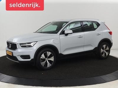 Grijs Gebruikt 2020 Volvo XC40 Momentum SUV | € 22.900 (Super prijs)