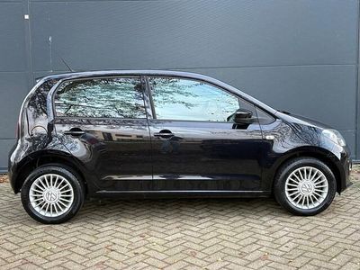 Zwart Gebruikt 2013 VW up! high up! Hatchback | € 5.745 (Eerlijke prijs)