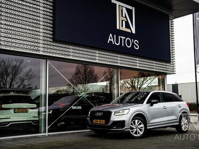 Grijs Occasion 2020 Audi Q2 Sport SUV | € 24.510 (Eerlijke prijs)