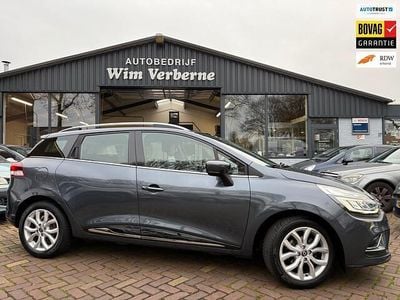 Grijs (metallic) Gebruikt 2018 Renault Clio GrandTour Intens Stationwagen | € 9.950 (Eerlijke prijs)