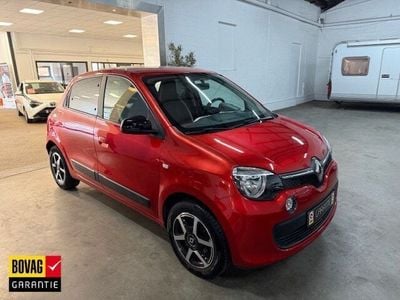 Rood Gebruikt 2017 Renault Twingo LIMITED Hatchback | € 7.950 (Eerlijke prijs)