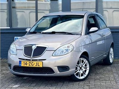 Beige Gebruikt 2008 Lancia Ypsilon Hatchback | € 2.450 (Eerlijke prijs)