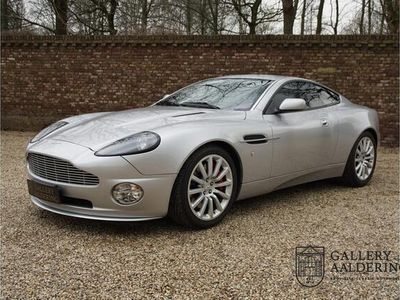 tweedehands Aston Martin Vanquish V12 5.9 only 49.752 kms from new! famous 1st owner