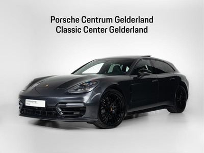 Porsche Panamera 4