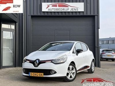 Wit Occasion 2013 Renault Clio IV Dynamique Hatchback | € 4.450 (Eerlijke prijs)