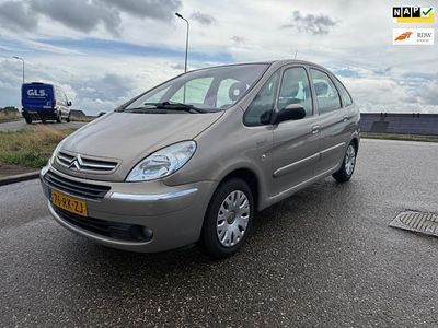 Occasion Citroën Xsara Picasso Attraction 116 PK (85 kW) 2005 Beige MPV