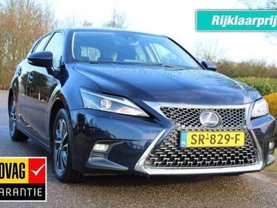 Lexus CT200h