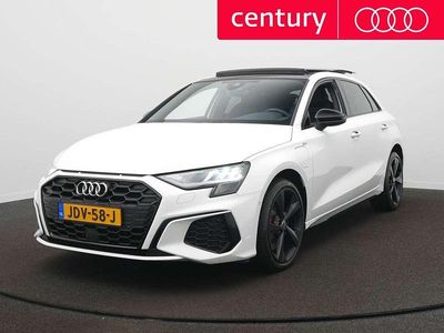 Wit Gebruikt 2022 Audi A3 Sportback e-tron Competition Hatchback | € 33.450 (Eerlijke prijs)