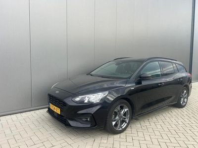 Zwart (metallic) Occasion 2020 Ford Focus Business Edition Stationwagen | € 8.950 (Eerlijke prijs)