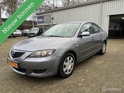 Grijs Gebruikt 2006 Mazda 3 Touring Sedan | € 2.190 (Eerlijke prijs)