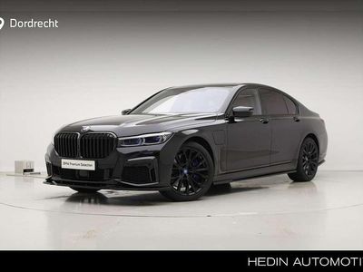 Zwart Occasion 2022 BMW 745e M Sport Sedan | € 64.895 (Duur)