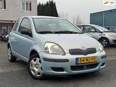 Blauw Gebruikt 2003 Toyota Yaris Terra Hatchback | € 1.199 (Eerlijke prijs)