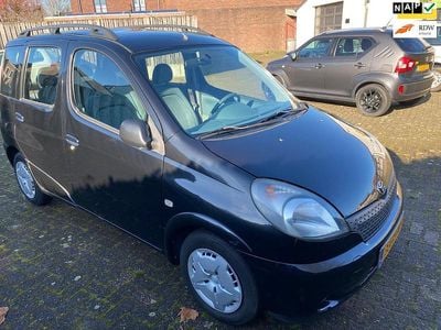 Occasion Toyota Yaris Verso Luna 86 PK (63 kW) 2000 Zwart MPV