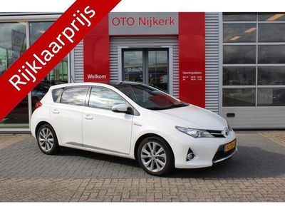 tweedehands Toyota Auris 1.8 Hybrid Lease met 17 inch velgen