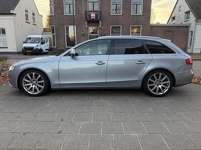 Grijs (metallic) Occasion 2009 Audi A4 Business Stationwagen | € 5.995 (Iets duurder)