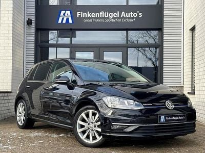 Zwart Gebruikt 2019 VW Golf VII Highline Hatchback | € 18.300 (Super prijs)