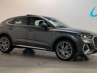 Grijs Gebruikt 2022 Audi Q3 S-Line SUV | € 39.900
