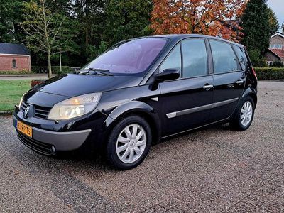 Zwart (metallic) Gebruikt 2005 Renault Scénic II Luxe MPV | € 1.950 (Iets duurder)