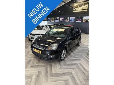 Occasion Ford Fiesta Futura 101 PK (74 kW) 2007 Zwart Hatchback