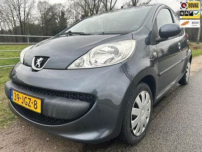 Occasion Peugeot 107 68 PK (50 kW) 2009 Grijs Hatchback
