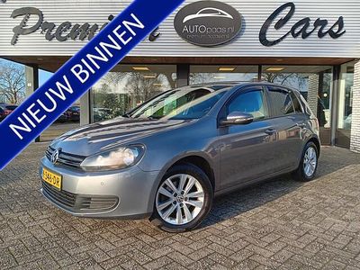 Grijs (metallic) Gebruikt 2011 VW Golf VI Comfortline Hatchback | € 6.925 (Iets duurder)