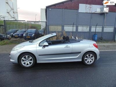 Grijs Occasion 2008 Peugeot 207 CC Cabriolet | € 2.249 (Eerlijke prijs)