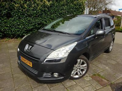 tweedehands Peugeot 5008 MET LEER, PNORAMA DAK & JAAR APK!