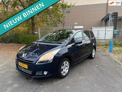 Blauw Occasion 2011 Peugeot 5008 MPV | € 2.299 (Duur)