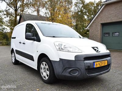 Wit Gebruikt 2012 Peugeot Partner MPV | € 3.000