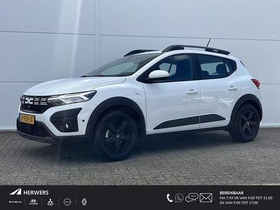 Ijswit 369 Occasion 2023 Dacia Sandero Stepway Hatchback | € 16.285