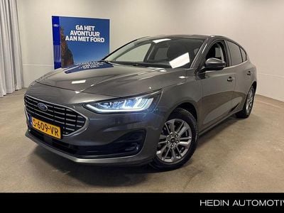 Grijs Occasion 2023 Ford Focus Titanium Hatchback | € 18.945 (Goede deal)