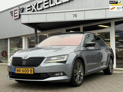 Grijs Gebruikt 2017 Skoda Superb Business Line Hatchback | € 14.950 (Iets duurder)