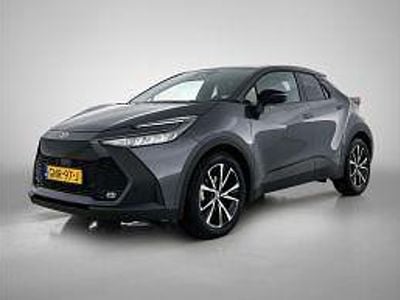 Grijs metallic Occasion 2024 Toyota C-HR SUV | € 29.800 (Goede deal)