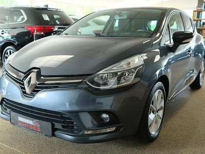 Grijs Occasion 2017 Renault Clio IV Zen Hatchback | € 12.950 (Eerlijke prijs)