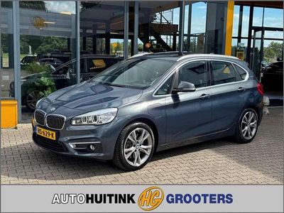BMW 225