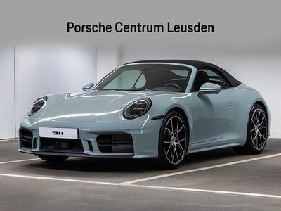 Groen (metallic) Occasion 2025 Porsche 911 Carrera Cabriolet Cabriolet | € 236.900