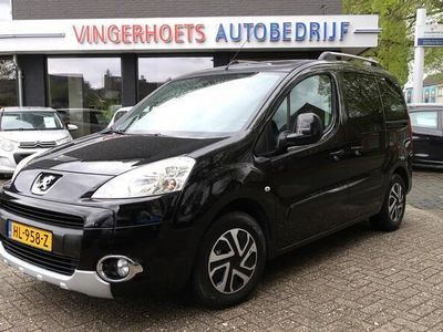 tweedehands Peugeot Partner Tepee 1.6 Benzine 120 Pk -Luxe 5 Persoons uitvoering * Airco * Cruise Control * Panoramadak * Trekhaak * Parkeersensoren * Vierseizoenenbanden * Zwart *