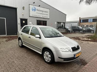 Grijs Gebruikt 2004 Skoda Fabia Hatchback | € 899 (Eerlijke prijs)