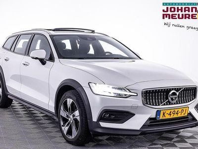 Occasion Volvo V60 CC Pro 251 PK (184 kW) 2021 Wit Stationwagen
