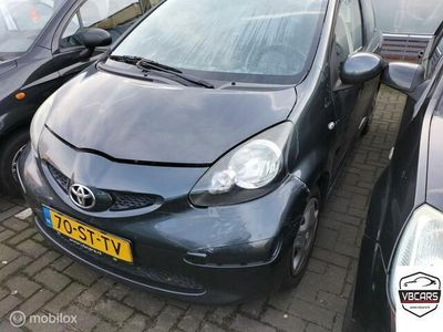 tweedehands Toyota Aygo 1.0-12V