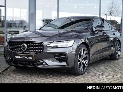 tweedehands Volvo S60 2.0 B4 Plus Dark Automaat | Panoramadak | Bedienbare Voorstoelen | Adaptieve Cruise Control | Parkeer Camera Achter