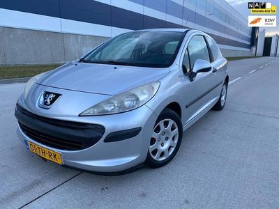 Grijs (metallic) Occasion 2006 Peugeot 207 Hatchback | € 799 (Goede deal)