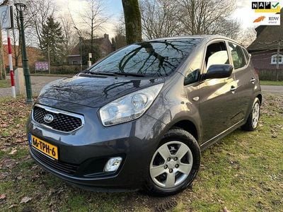 Grijs (metallic) Occasion 2012 Kia Venga Plus Hatchback | € 4.999 (Eerlijke prijs)