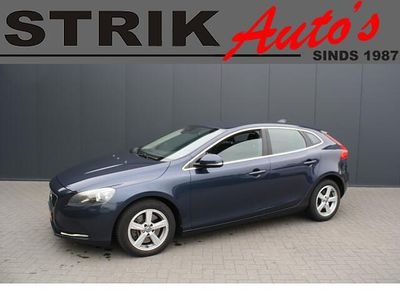 Blauw Gebruikt 2014 Volvo V40 Business Edition Stationwagen | € 4.949 (Eerlijke prijs)