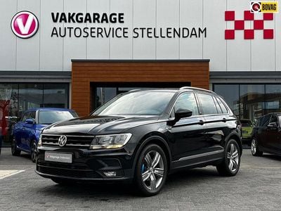 Zwart Occasion 2018 VW Tiguan Highline SUV | € 24.950 (Goede deal)