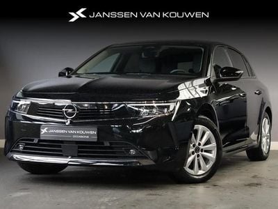 Zwart Occasion 2023 Opel Astra Business Edition Hatchback | € 20.395 (Eerlijke prijs)