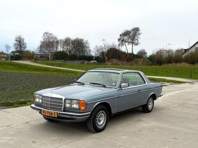 Occasion Mercedes 280 Classic 177 PK (130 kW) 1978 Blauw Coupé