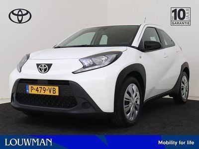 Wit Occasion 2022 Toyota Aygo X Play SUV | € 18.245 (Eerlijke prijs)