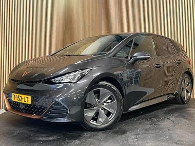 Grijs Gebruikt 2023 Cupra Born Hatchback | € 23.895 (Goede deal)